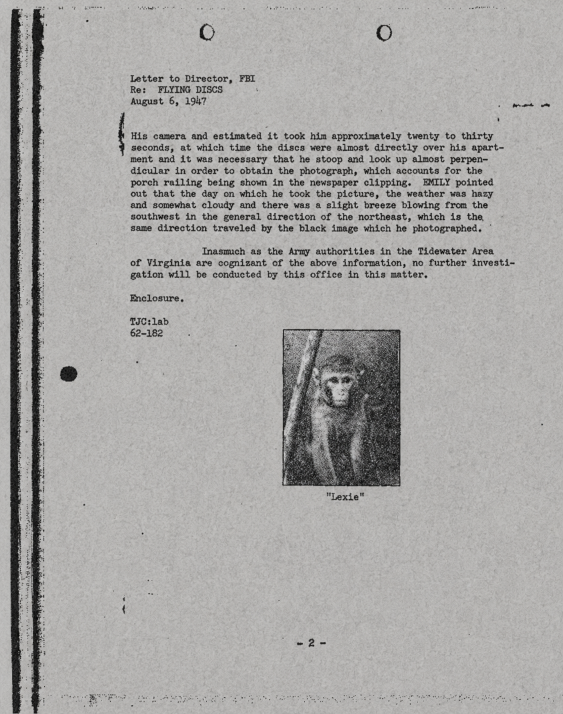 Grainy black-and-white FBI-style memorandum dated August 6, 1947, on flying discs with a photograph of the monkey Lexie attached